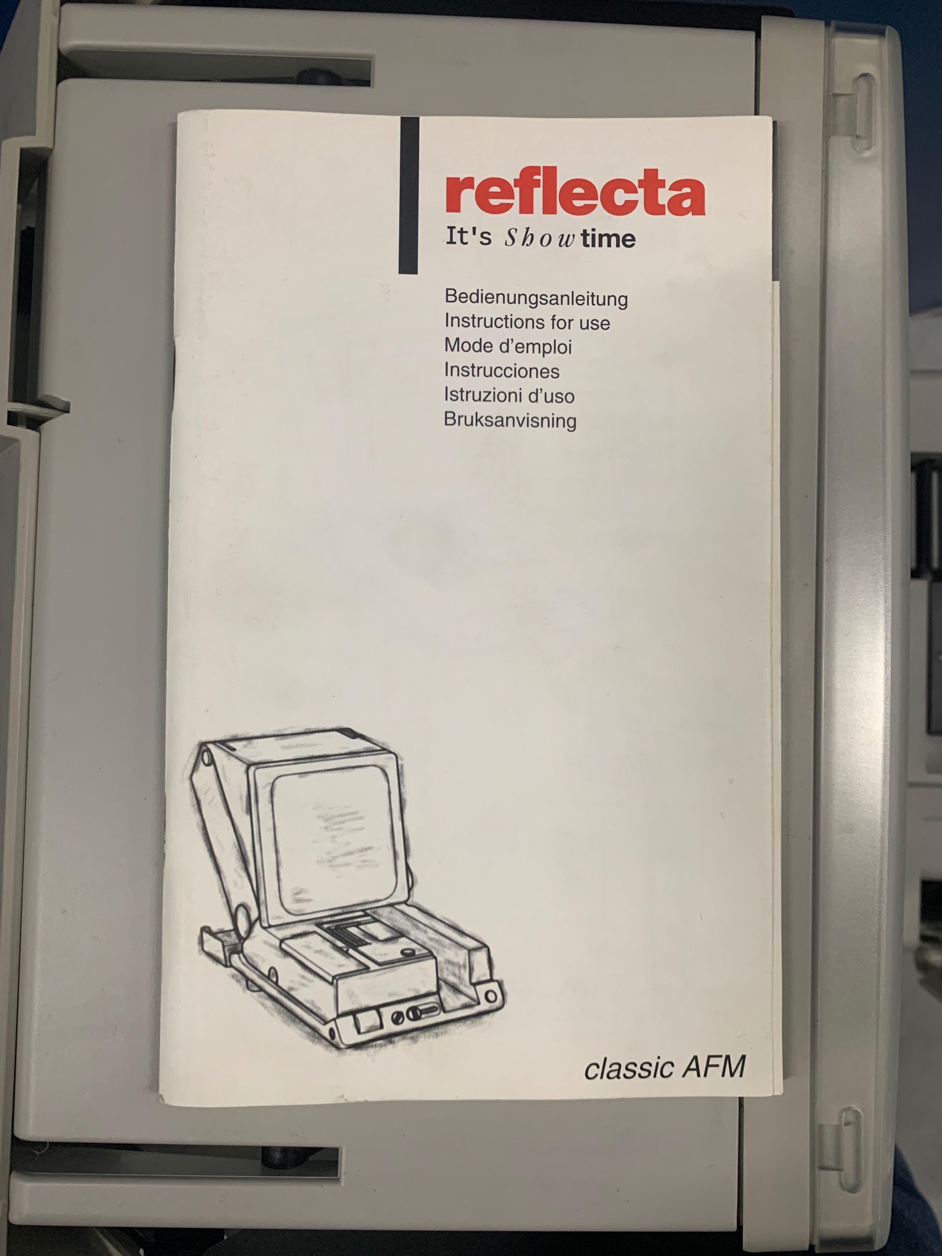 Projector/visualizador de slides REFLECTA CLASSIC AFM