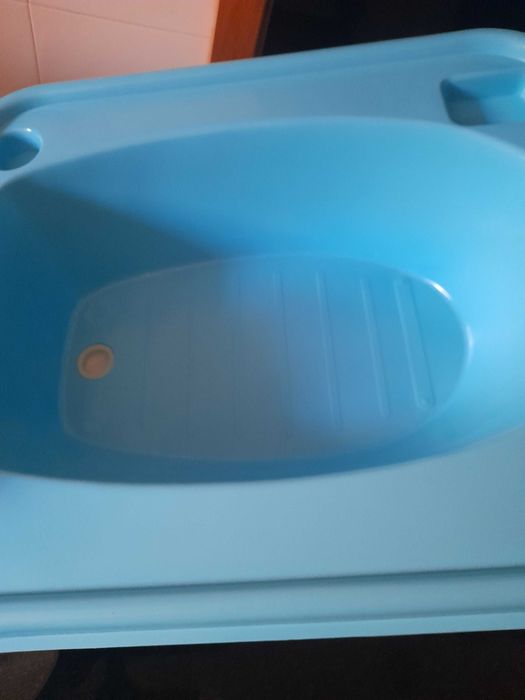 Banheira azul bebé