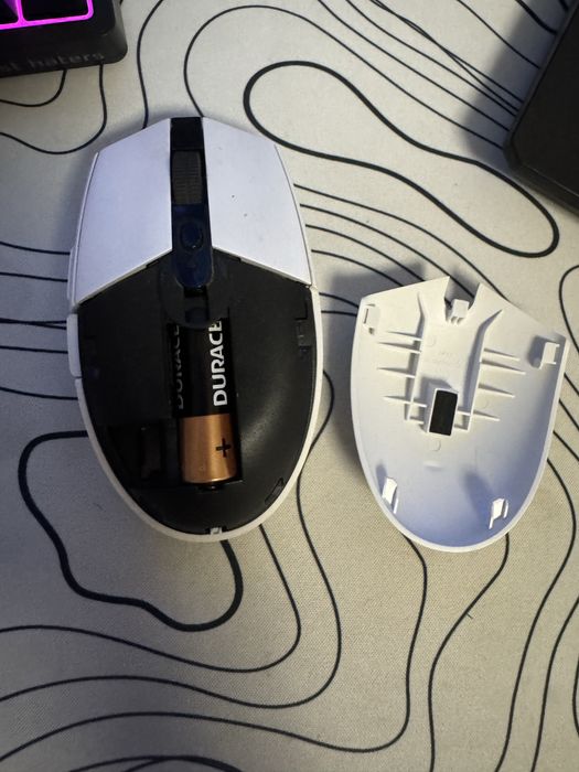 Миша Logitech G305