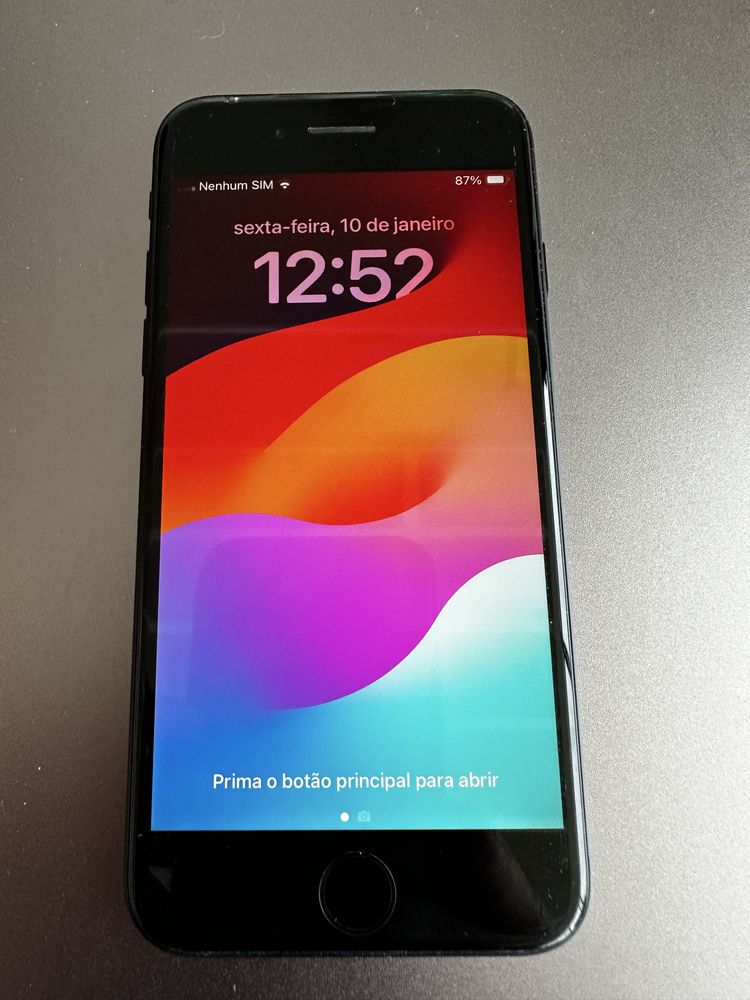 Iphone se 2a geracao com vidro traseiro partido