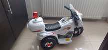Motor , Motocykl na akumulator dzień dziecka , ładowarka + 2 nowy aku