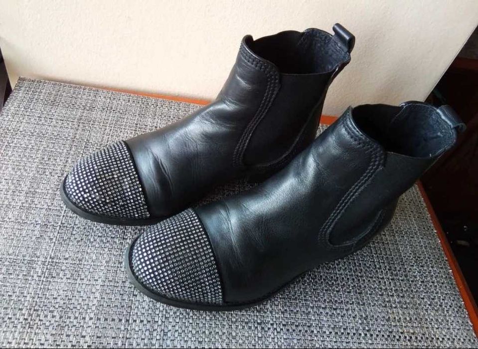 Portugal Skórzane sztyblety cyrkonie 36