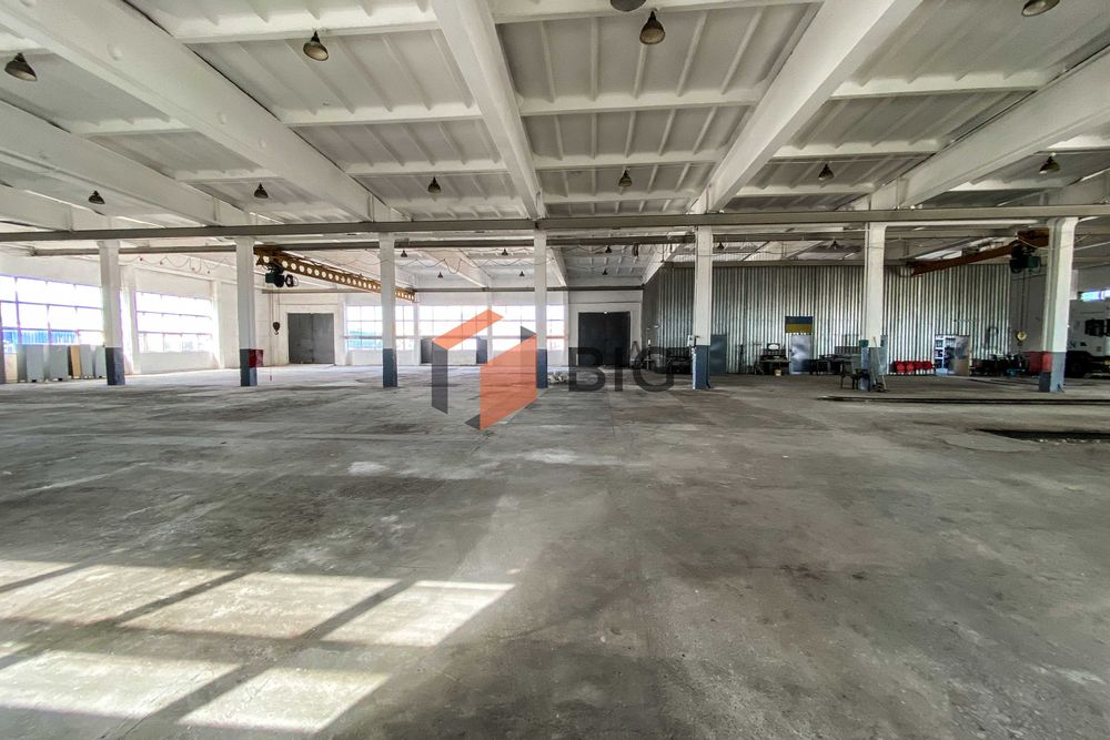 Здається в оренду виробничо-складське приміщення біля Луцька