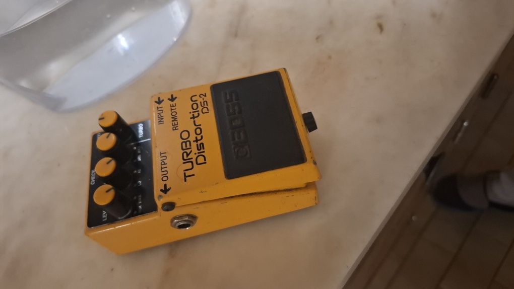 Pedal Boss turbo distortion ds2