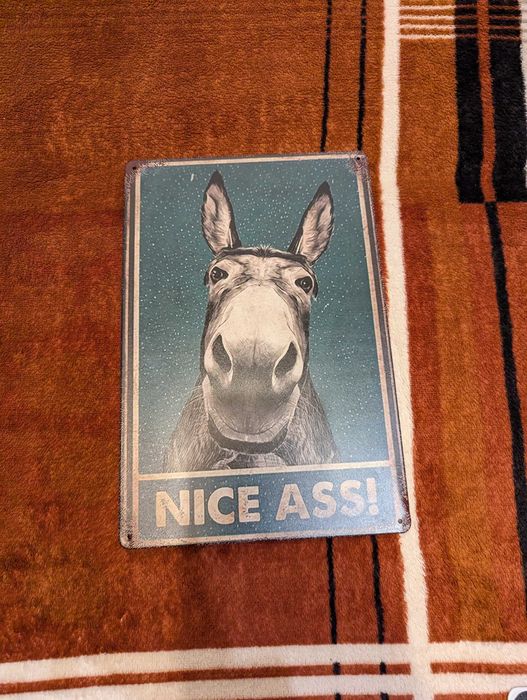 Металлическая прикольная табличка на подарок