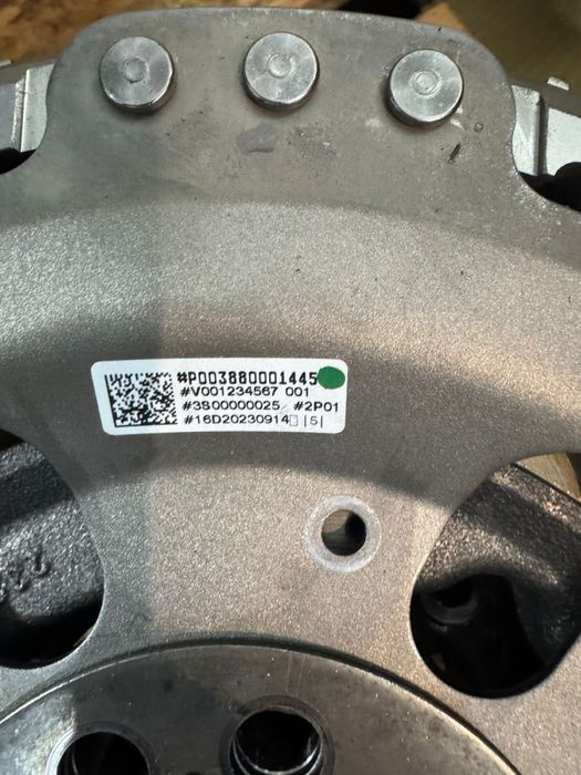 31491811 Стартер-генератор Volvo XC90, XC60 T8 2023 рік Plugin hybrid