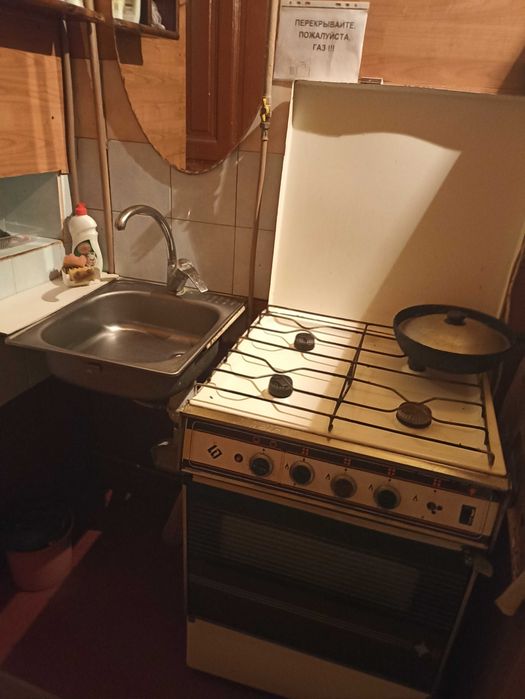 Сдам комнату в коммуне  ЦЕНТР ул.Кузнечная/Лютеранский пер.