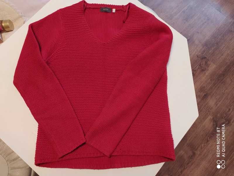 Czerwony sweter C&A