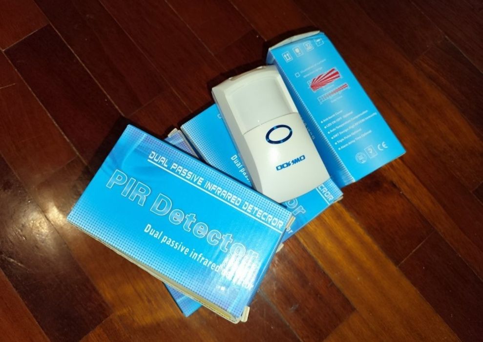 4 Detetores de  movimento infravermelhos sem fio (PIR)