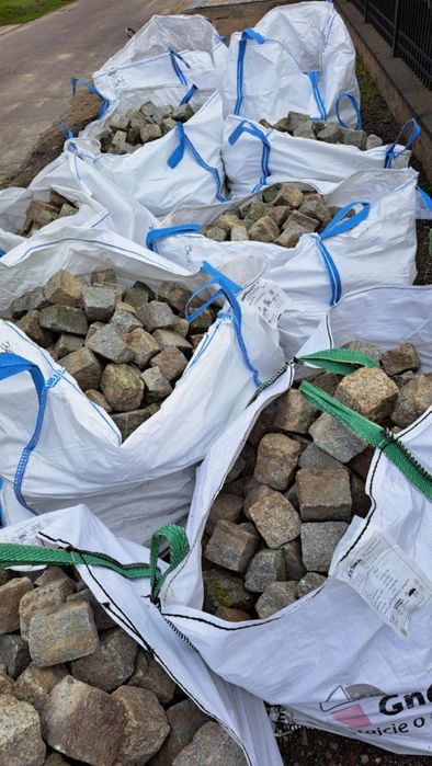 Sprzedam kostka granitową.