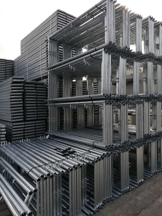 Rusztowanie fasadowe  pletak 300 m2
