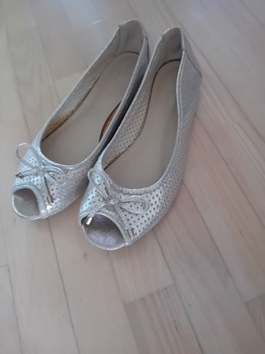 Buty damskie baleriny złote