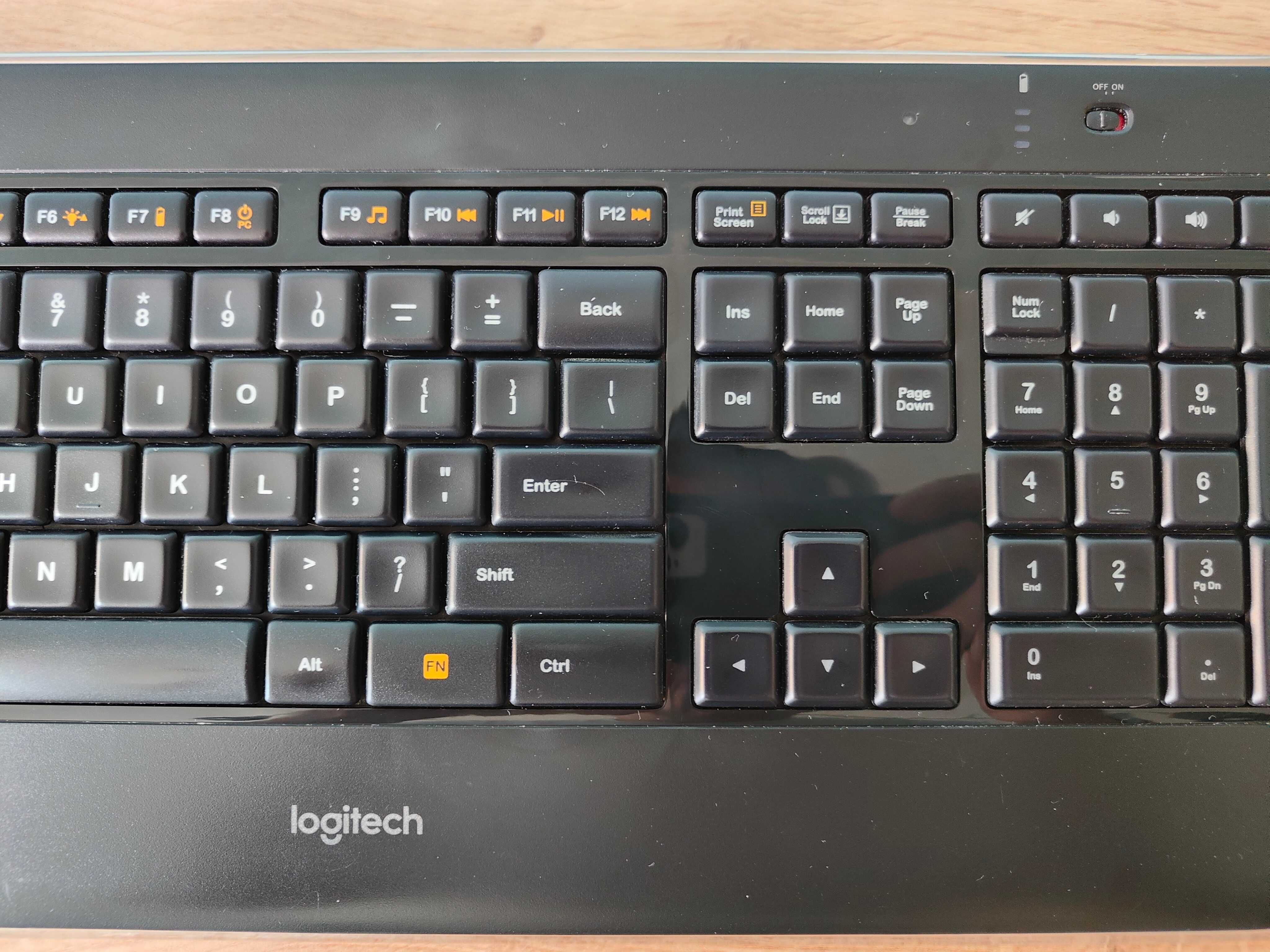 Klawiatura bezprzewodowa Logitech K800 Illuminated QWERTY, ANSI