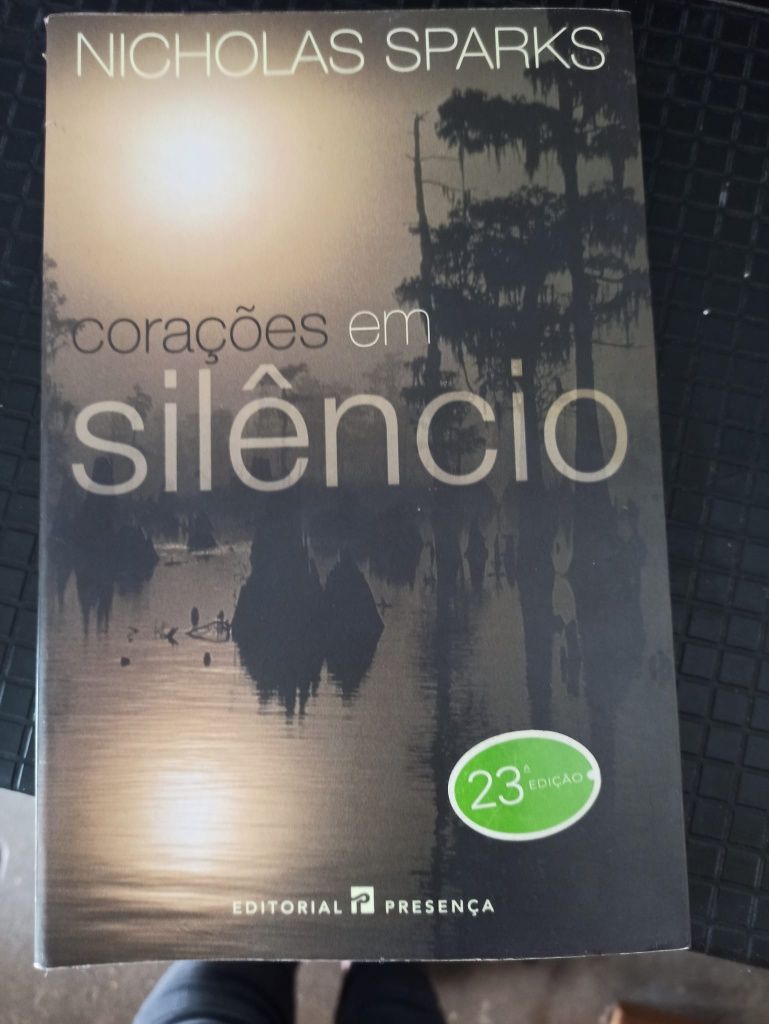 Livro diversos em