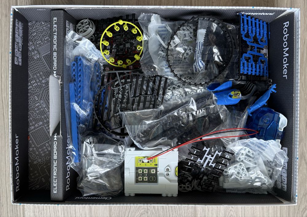 Zabawka roboty zestaw RoboMaker Clementoni Nowy
