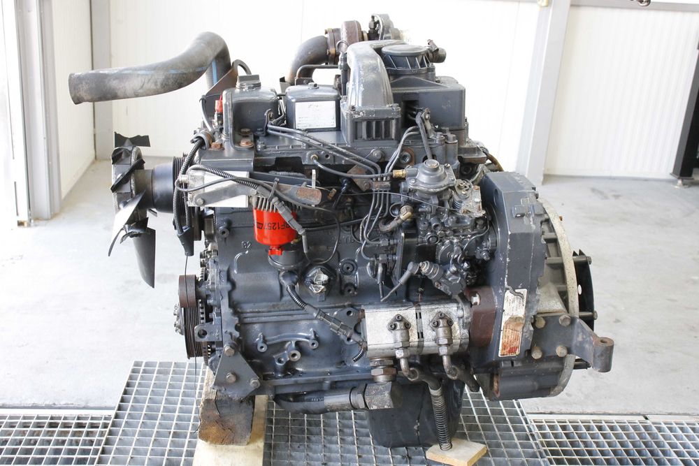 Silnik FPT Iveco New Holland Cat Fiat f4ge Case 4.5 diesel na linke