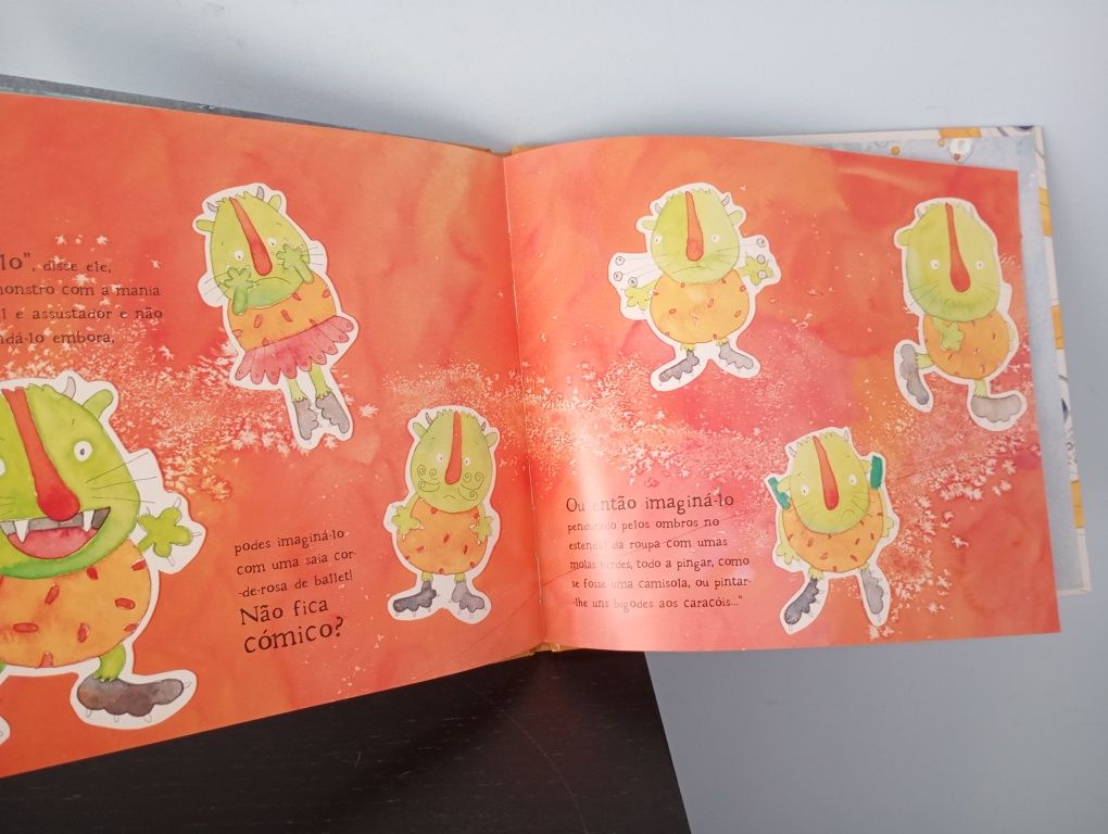 Livro "O carocho pirilampo que tinha medo de voar"