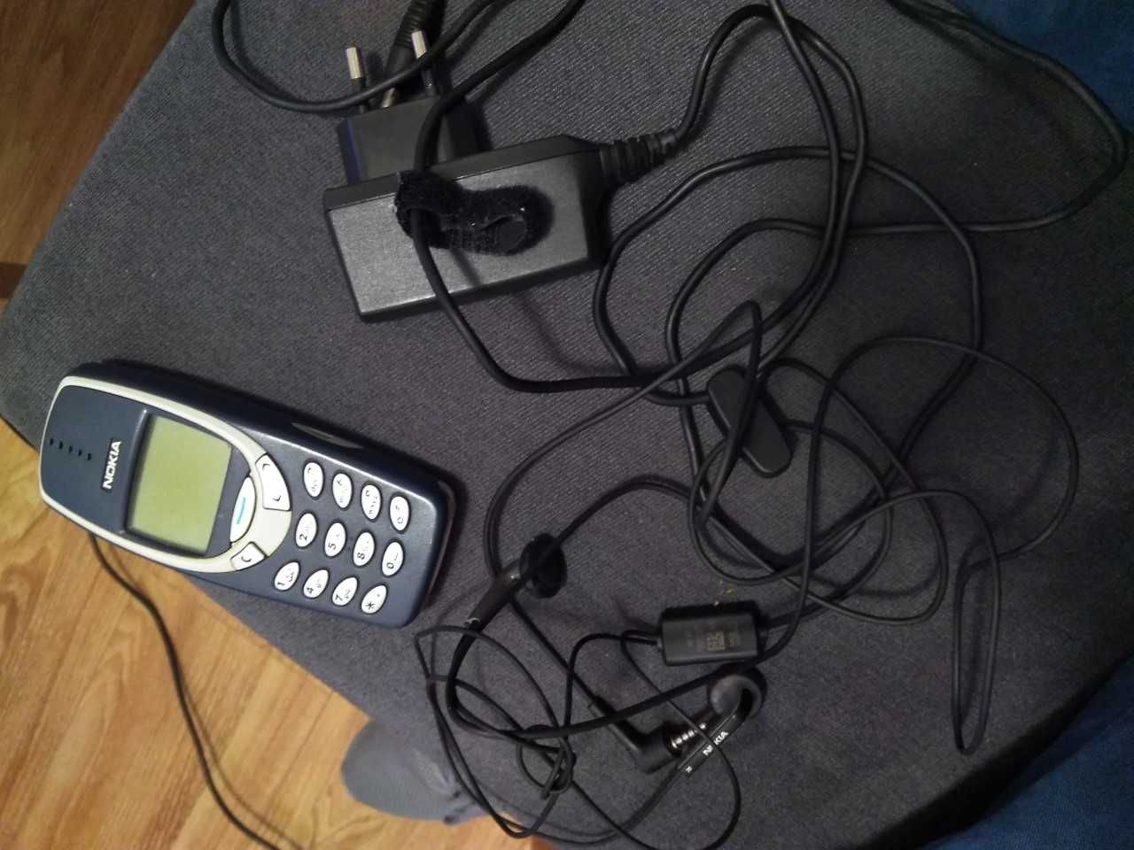 telemóvel nokia em bom estado