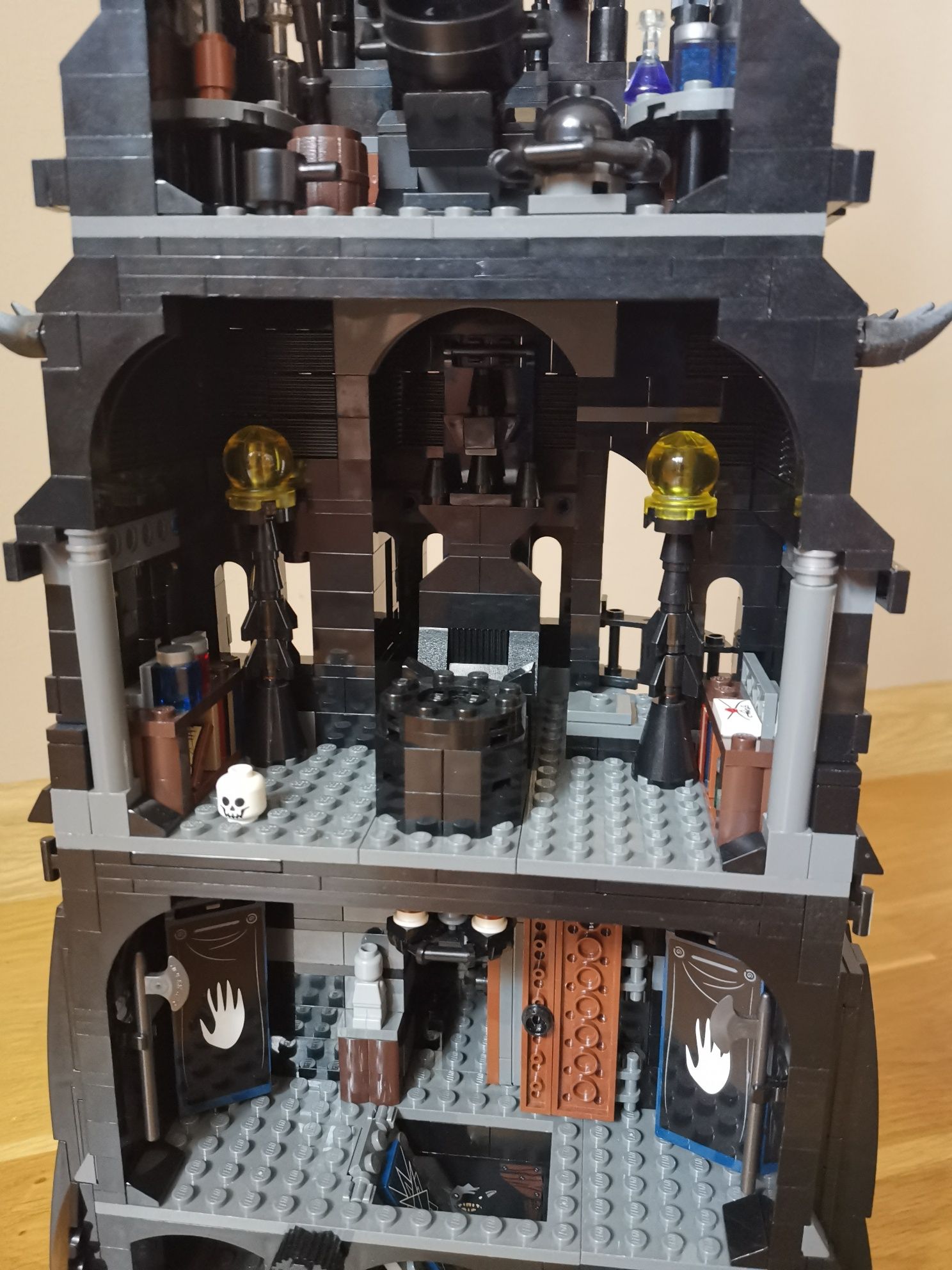 Lego 10237 Wieża Orthanc Lord of the Rings Hobbit