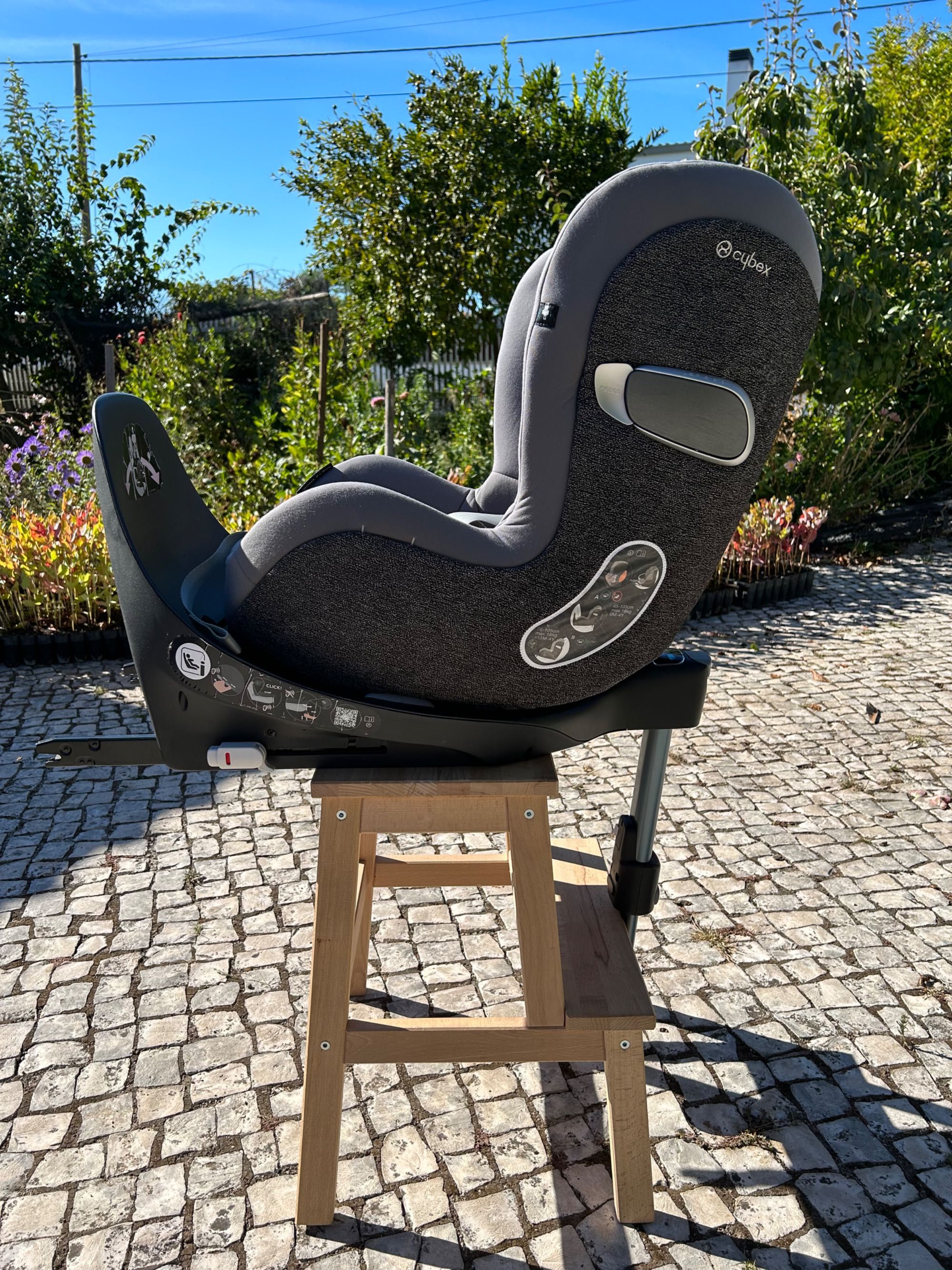 Cadeira Cybex Sirona com base para automóvel