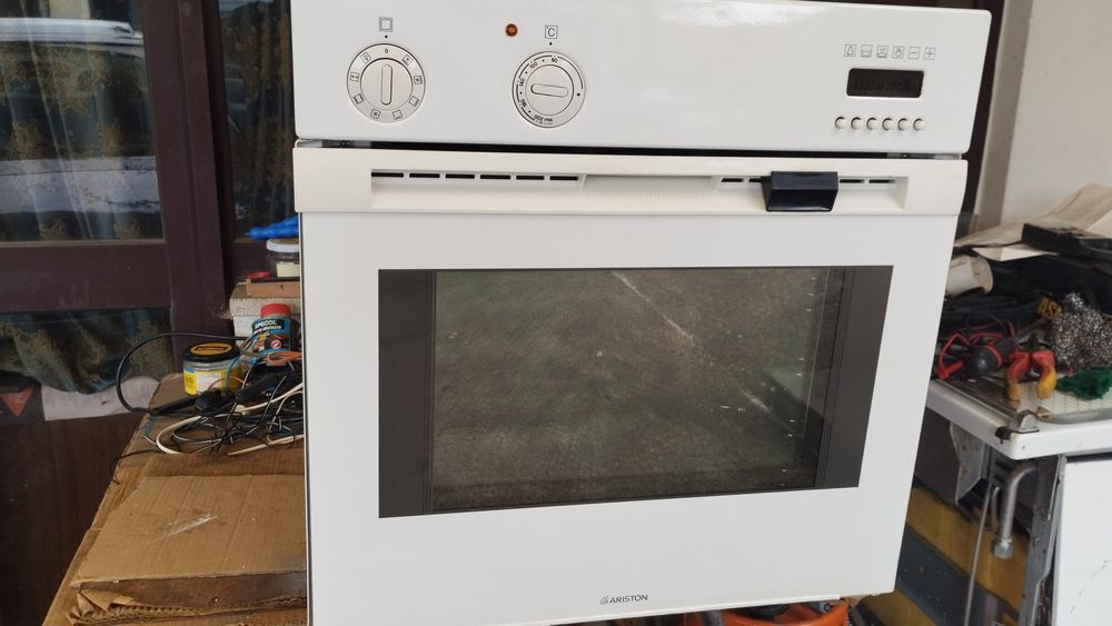 Forno de encastrar da Ariston