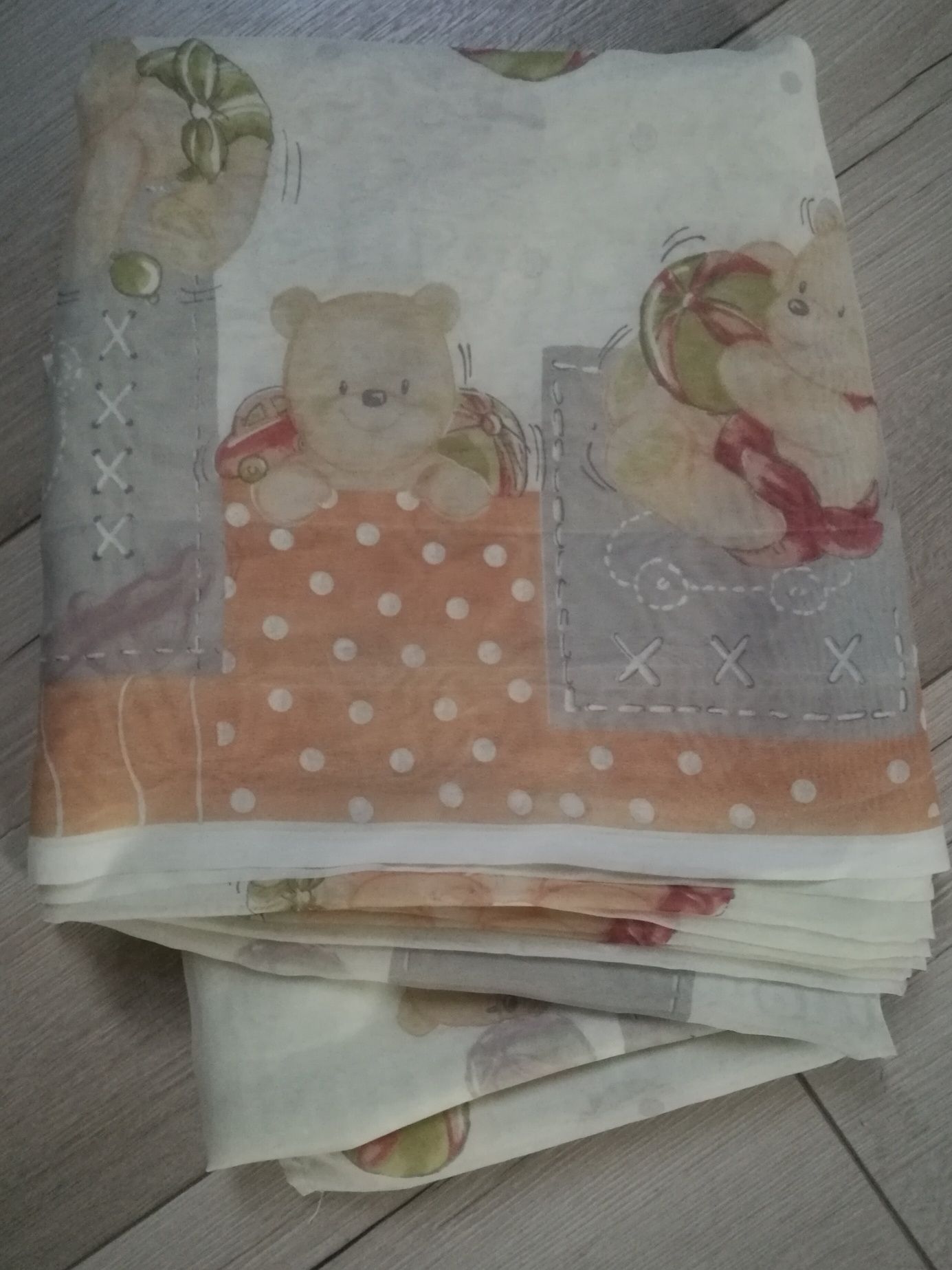 Woal w dziecięcy wzór ponad 10 m bieżących szerokość 3 m