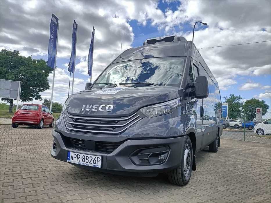 Wynajem Iveco Daily Furgon Chłodnia