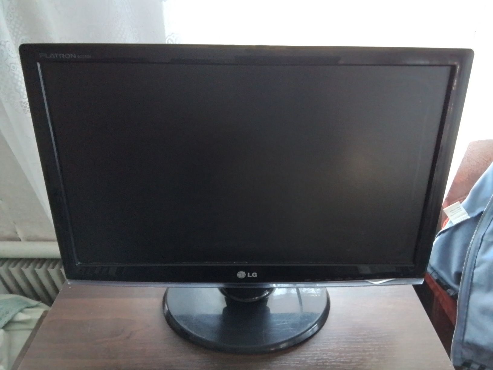 Монитор 22" LG Flatron W2253V