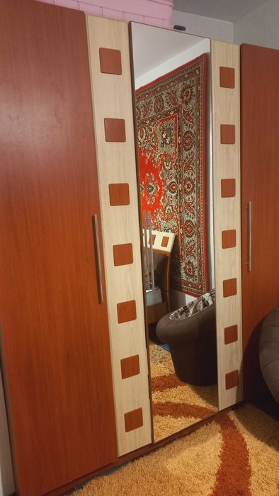 Шафа в хорошому стані