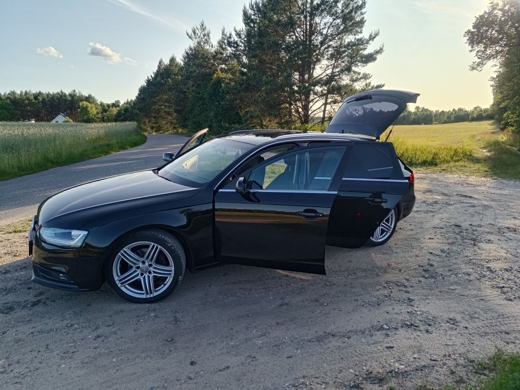 Audi A4 B8 2012r