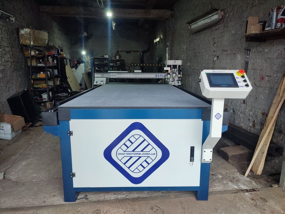 Плоттер з ЧПУ ЧПК для препрега, гуми, пароніту, картону, тканини