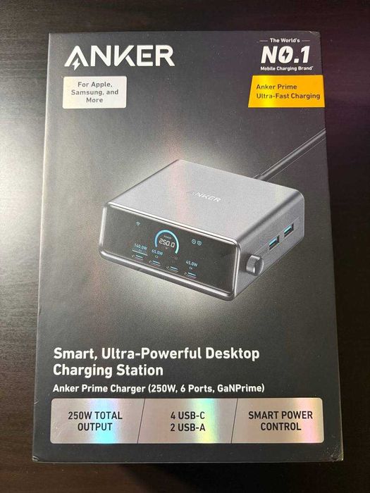 Зарядний пристрій Anker Prime 250 Вт, 2 USB-порти та 4 USB-C, чорний