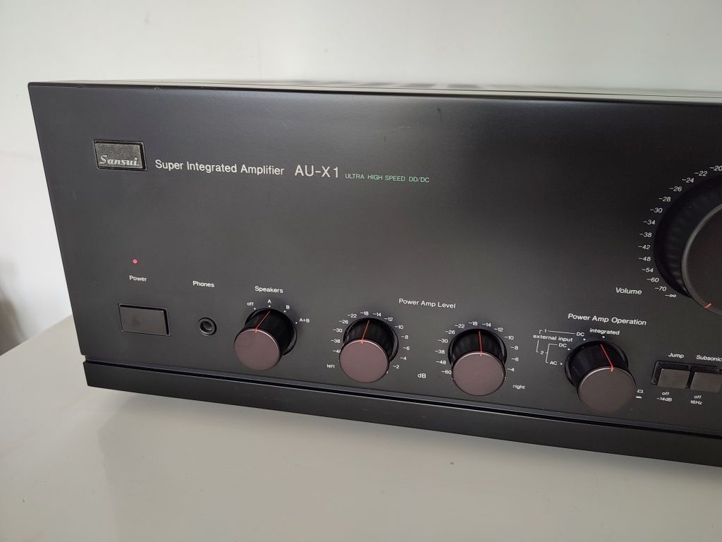 Sansui AU-X1 , potężny wzmacniacz stereo .