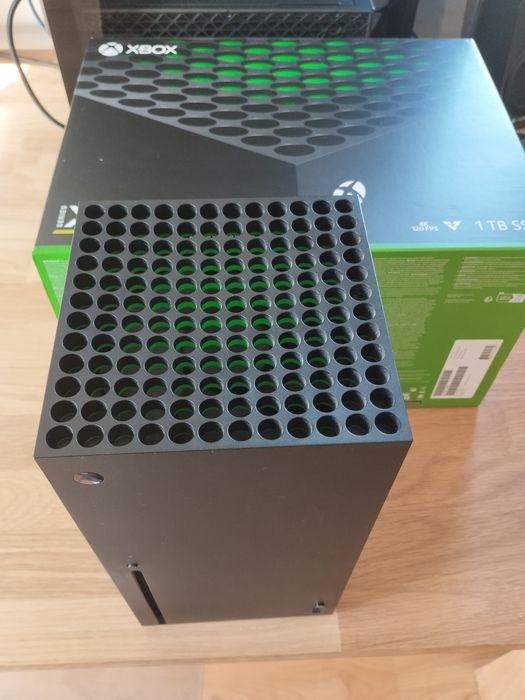Xbox Series X 1TB - com garantia