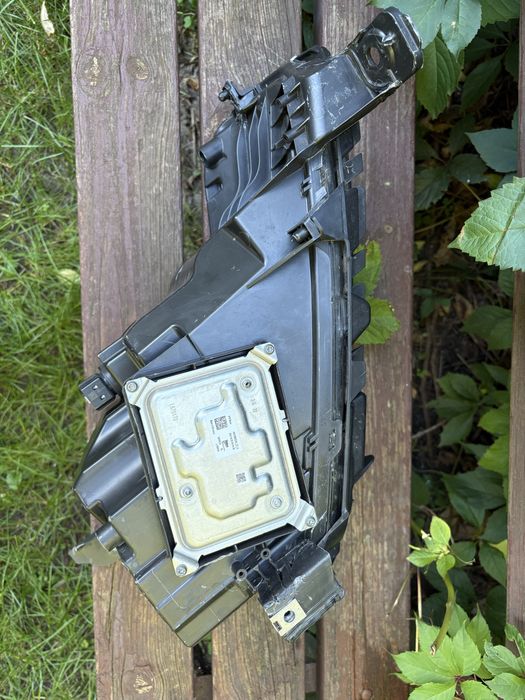 Фара jeep avenger