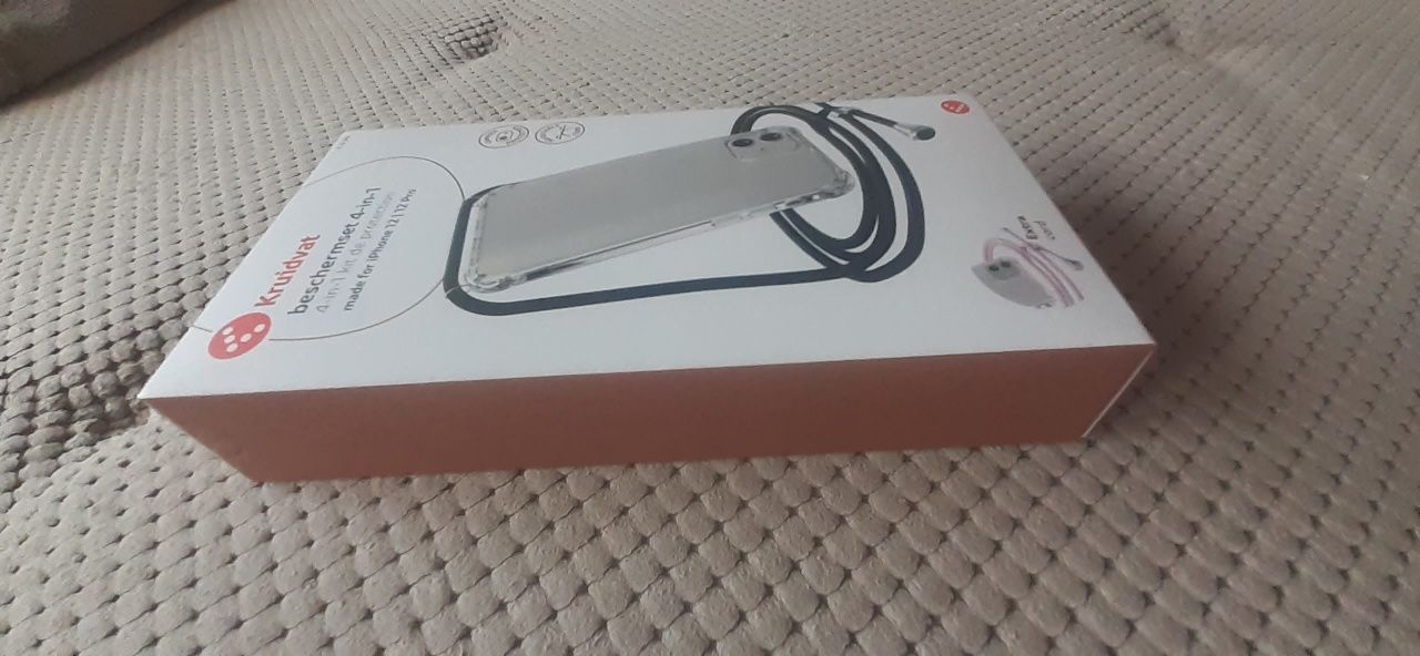 Etui iPhone 12 / 12 Pro 4w1 ze sznurkami