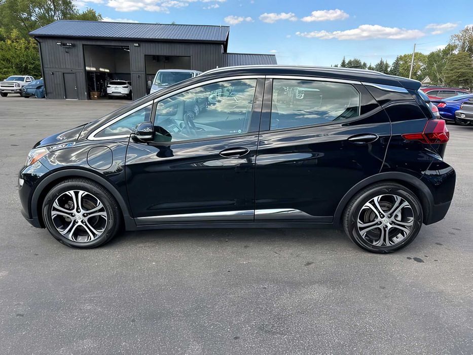 Chevrolet Bolt EV      2017