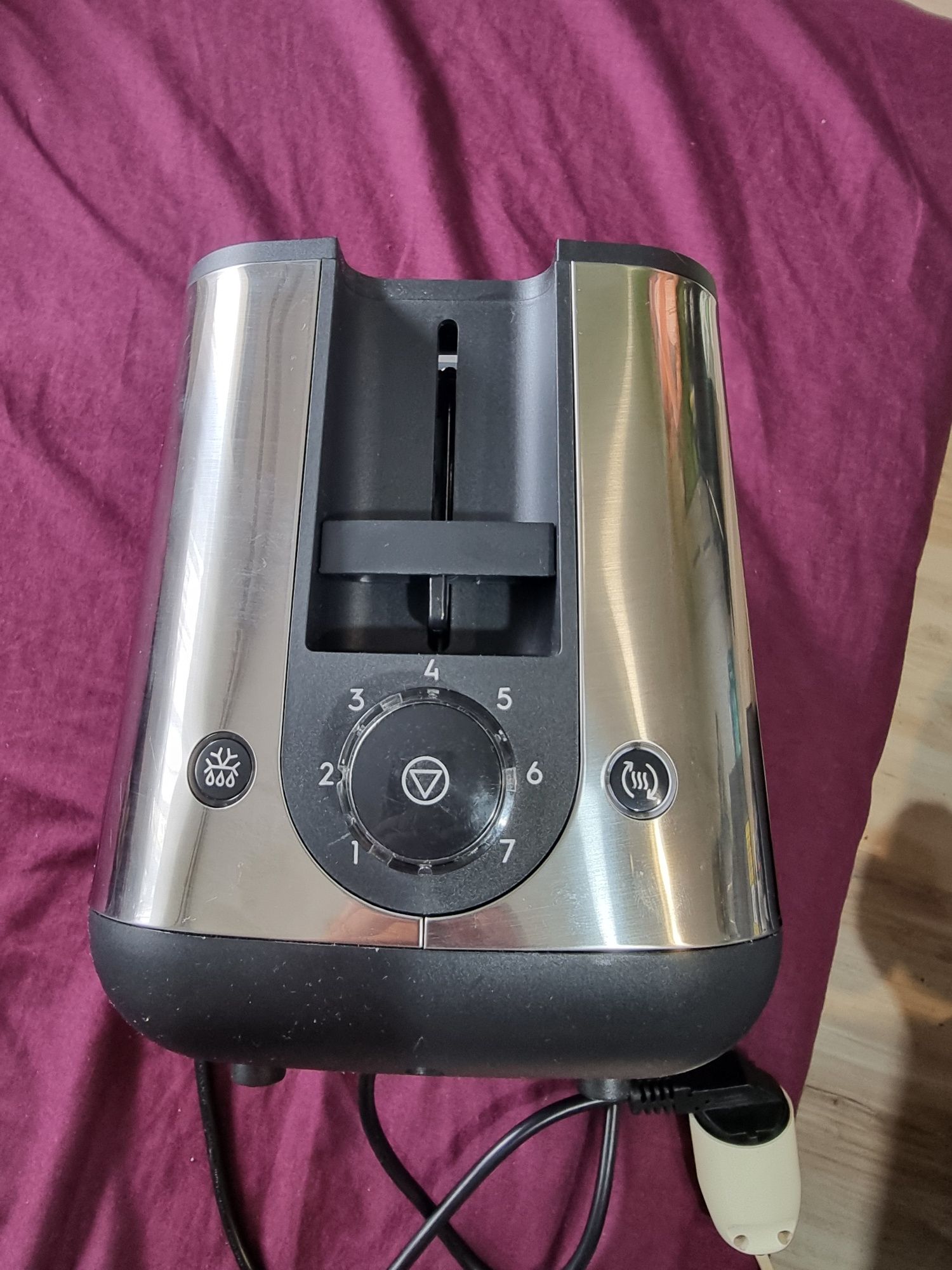 Toster opiekacz do kanapek AEG T3-1-3ST