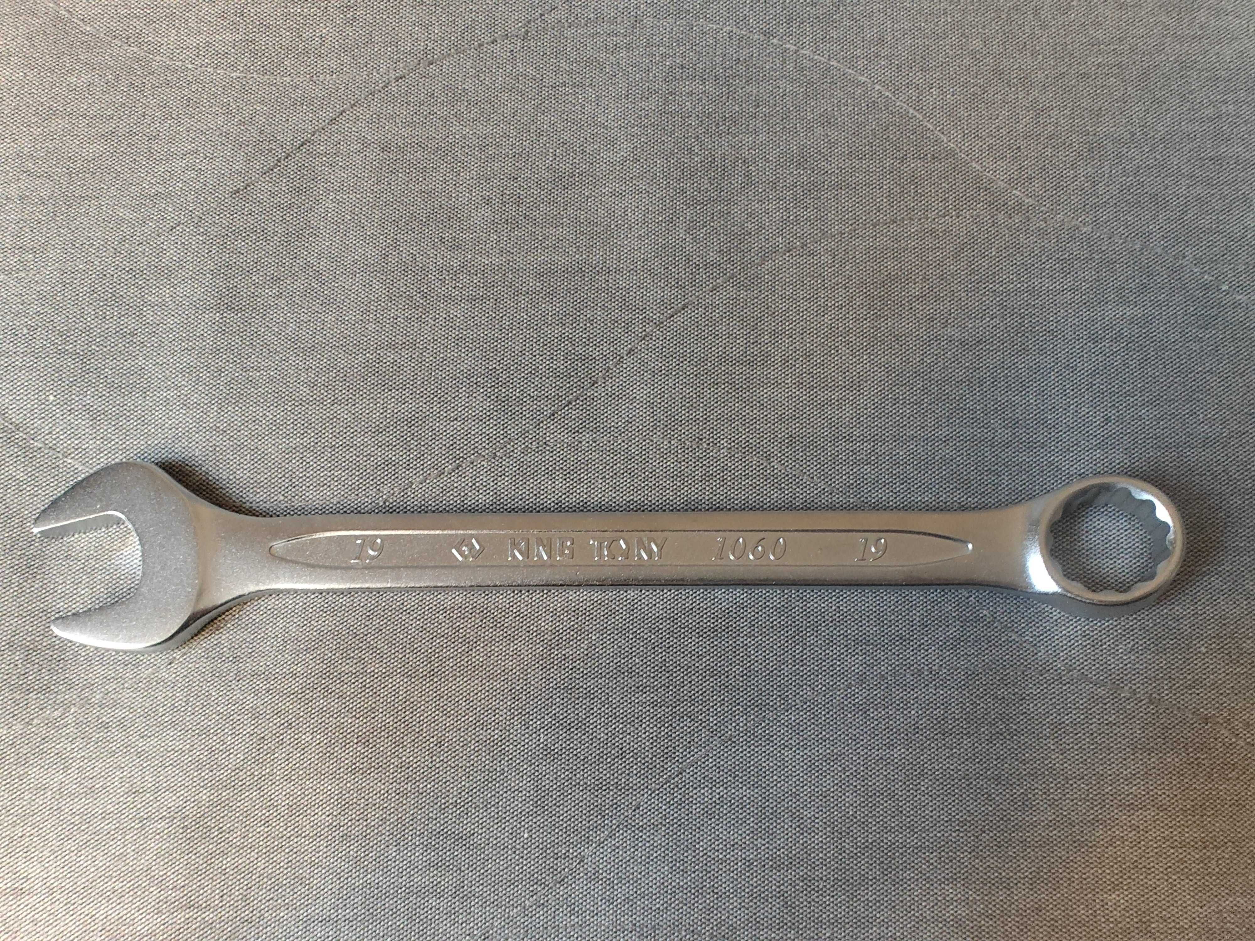 Klucz płasko-oczkowy 19mm King Tony 1060-19