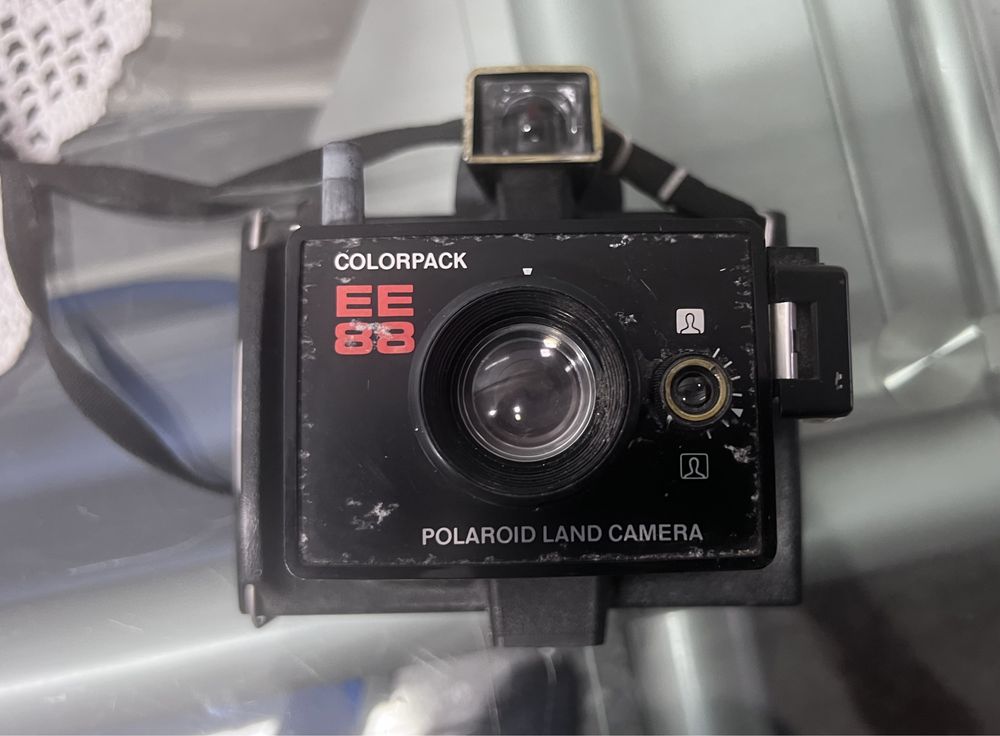 Polaroid land camera E88 colorpack