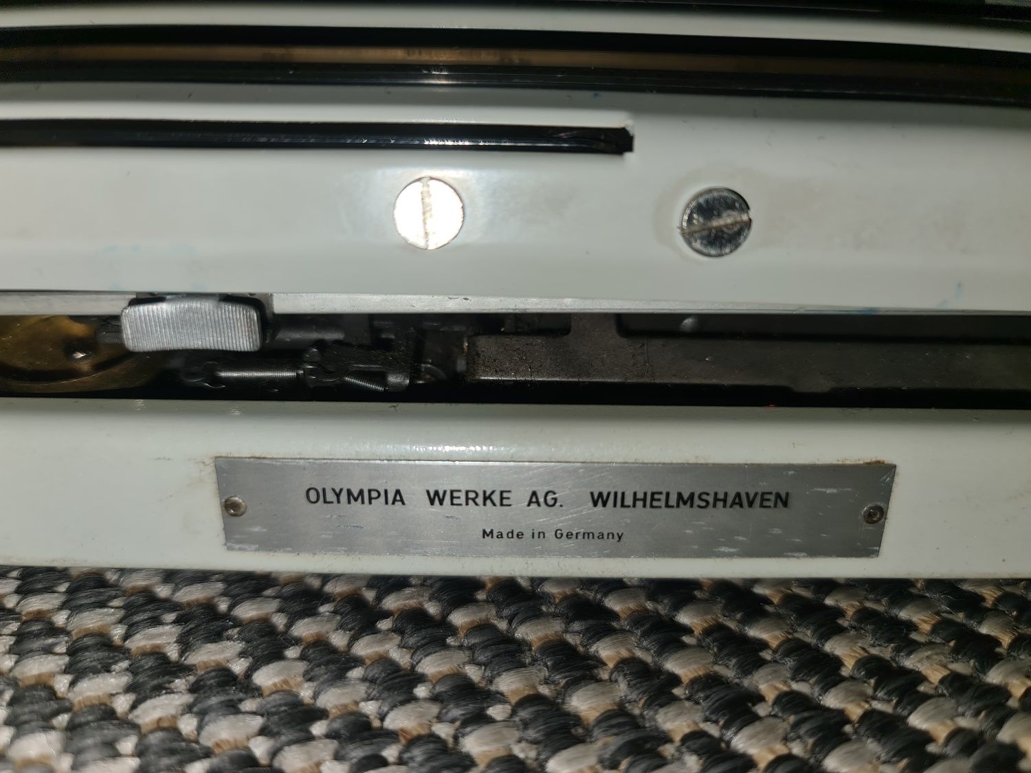 Maszyna do pisania Olympia splenidid 33