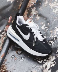 Кросівки Nike Air Max Dawn Black/White