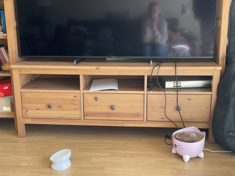 Movel TV com Estantes Ikea Hemnes