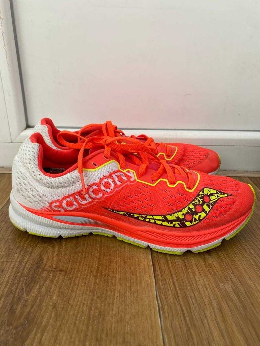 Бігові кросівки Saucony Fastwitch 8