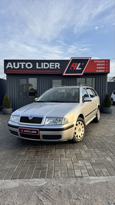Skoda Octavia Tour Шкода Октавіа Тур 2004-05 р 1,6 MPI бенз 5МКПП