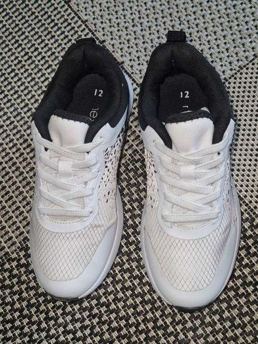 Білі кросівки next (некст) 19 см по тельці