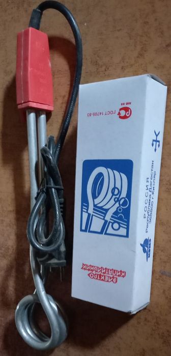 Крем, спрей для обуви чёрный, коричневий,