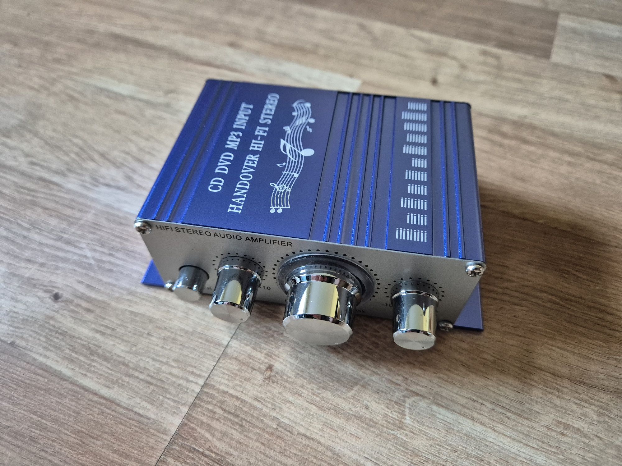 Wzmacniacz samochodowy 400W