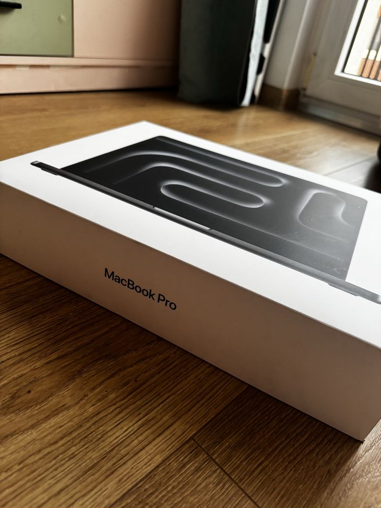 Laptop APPLE MacBook Pro 2024 14"
