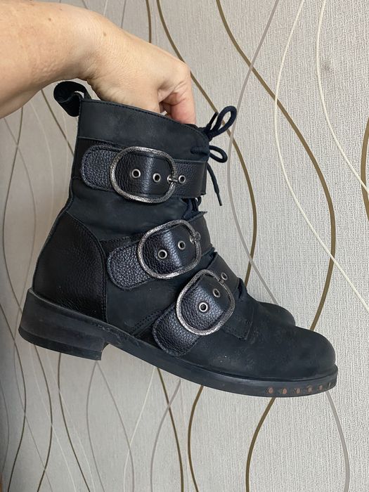 Botki czarne  skóra Gino Rossi